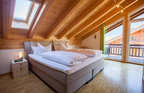 Farchant Apartment | 120 m² Apartment ∙ 3 bedrooms ∙ 6 guests
