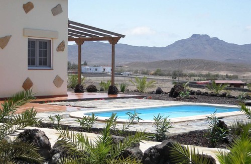 Tuineje House | 124 m² House ∙ 3 bedrooms ∙ 4 guests