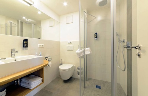 Breitbrunn a. Chiemsee Apartment | 128 m² Apartment ∙ 4 bedrooms ∙ 8 guests