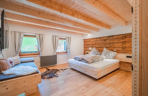 Hopfgarten Markt Apartment | 130 m² Apartment ∙ 5 bedrooms ∙ 12 guests