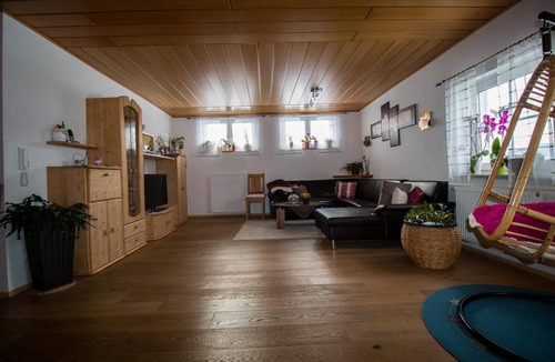 Hohenau Apartment | 130 m² Apartment ∙ 4 bedrooms ∙ 8 guests