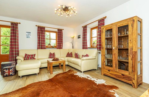 Entfelden House | 130 m² House ∙ 3 bedrooms ∙ 6 guests