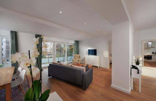 Mitte Apartment | 130 m² Serviced apartment ∙ 2 bedrooms ∙ 6 guests