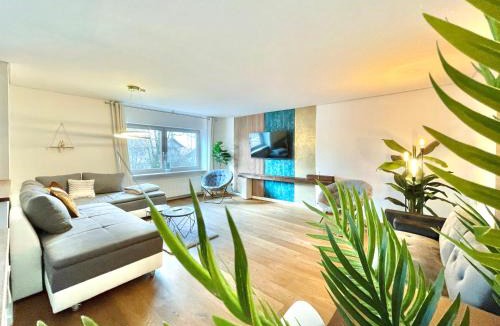 Rosenheim Apartment | 130m2 Loft - Balkon, Smart TV, Badewanne, Kaffee
