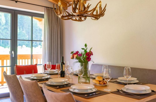 Wald im Pinzgau Ski Chalet | 135 m² Chalet ∙ 4 bedrooms ∙ 10 guests