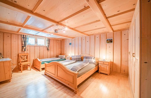 Westendorf Ski Chalet | 135 m² Chalet ∙ 4 bedrooms ∙ 10 guests