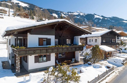 Westendorf Ski Chalet | 135 m² Chalet ∙ 4 bedrooms ∙ 10 guests
