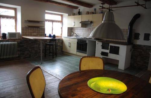 Ebersberg District Apartment | 140 m² Apartment ∙ 1 bedroom ∙ 5 guests