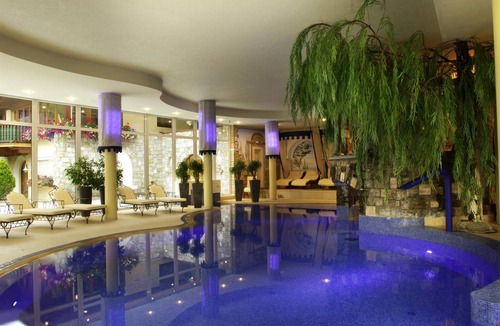 Maurach Hotel | 140 m² Hotel ∙ 2 bedrooms ∙ 4 guests