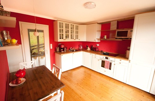 Chieming House | 145 m² directly on the "Bavarian Sea" with spectacular lake and mountain views
