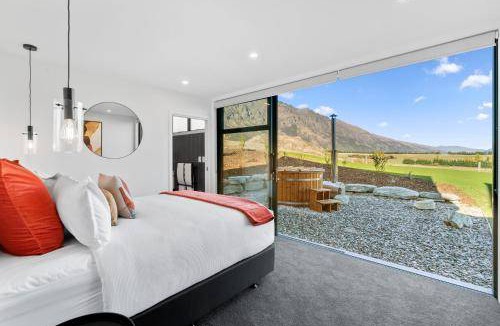 Jacks Point House | 145 m² House ∙ 4 bedrooms ∙ 6 guests