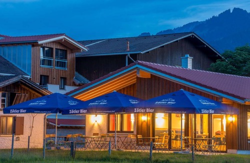 Burgberg Hotel | 15 m² Hotel ∙ 1 guest