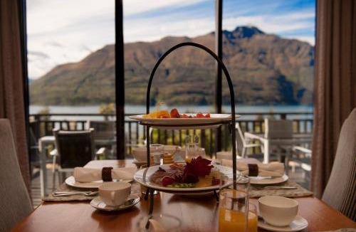 Sunshine Bay Cabin | 160 m² Lodge ∙ 4 bedrooms ∙ 127 guests