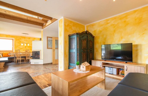 Kolsassberg Apartment | 170 m² Apartment ∙ 3 bedrooms ∙ 8 guests