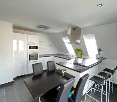 Oberhausen-Sud Bed & Breakfast | 18 m² Bed and breakfast ∙ 3 guests