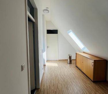 Oberhausen-Sud Bed & Breakfast | 18 m² Bed and breakfast ∙ 3 guests