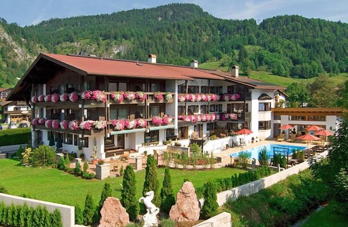 Reit im Winkl Apartment | (18) One-room apartment 37sqm, shower/WC, small kitchenette