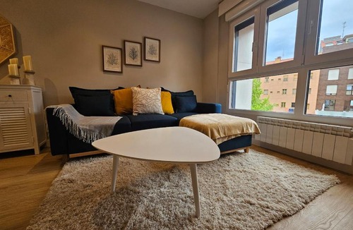 Gijon City Centre Apartment | 1A126 Apartamento céntrico de 2 dormitorios en Gijón By R2R