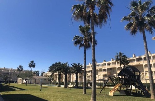 Denia Apartment | 2-Bedroom Apartment near Beach with Air Conditioning