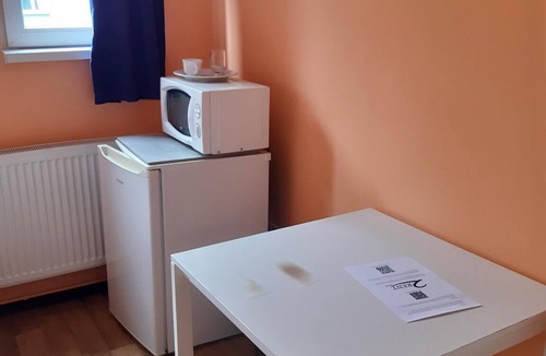 Industriebezirk Hostel | 2-Rent Group Hostel Rooms&Apartments TUB19A