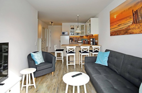 Heiligendamm Apartment | 2-room apartment for 4 people with dog, 50 m to the Baltic Sea beach and lake view