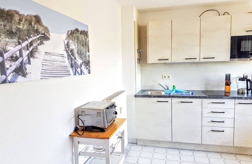 Lobbe Cottage | 2 room apartment with balcony - beach house Lobbe Whg 18 + balcony