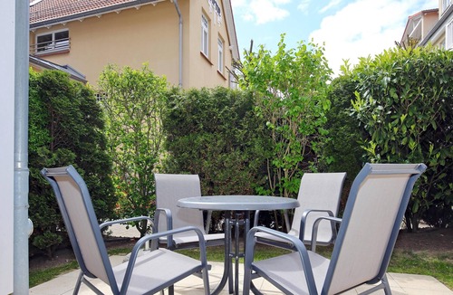 Ostseebad Kuhlungsborn Apartment | 2-room vacation apartment for 4 people with terrace and dog, pool & sauna