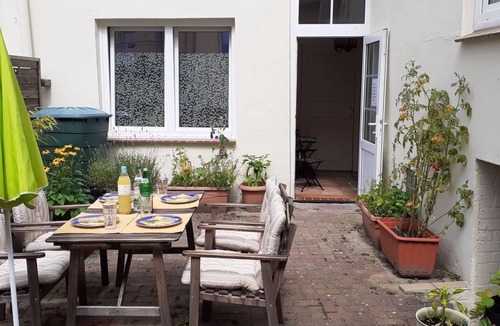 Luebeck Old Town Apartment | 2-room vacation apartment with laundry package - Ferienwohnung Henck