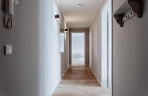Innenstadtring Apartment | 2-Zimmer City Apartment 57m² mit King Size Bett und Küche
