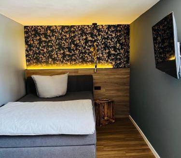 Untereisenheim Bed & Breakfast | 20 m² Bed and breakfast ∙ 2 guests