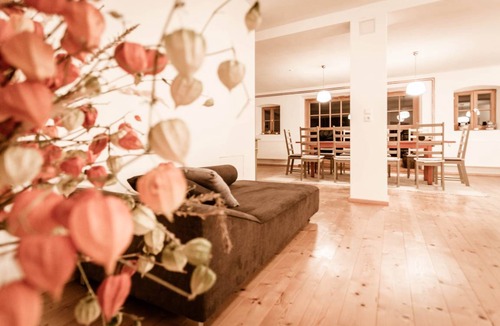 Pfarrkirchen House | 200 m² Motel ∙ 4 bedrooms ∙ 8 guests
