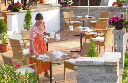 Reit im Winkl Apartment | (21) Two-room vacation apartment 50 sqm, bathroom/WC, kitchen, balcony