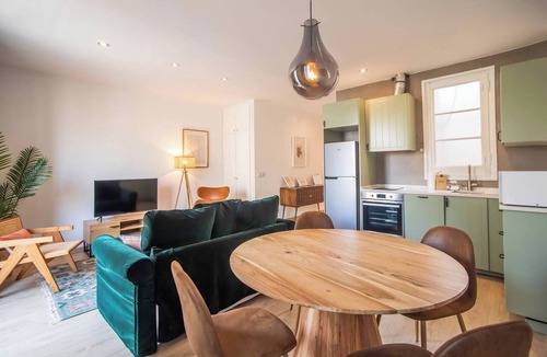 Hostafrancs Apartment | 22CRC1039 Exquisite Apartment near the City Center