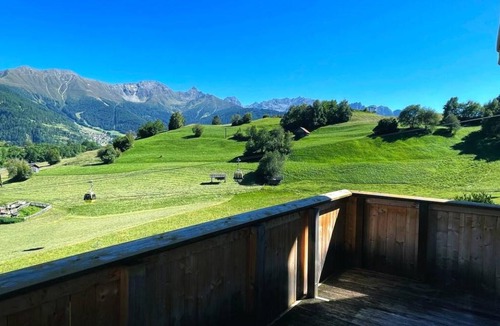 Ladis Apartment | 250 m² Apartment ∙ 5 bedrooms ∙ 10 guests