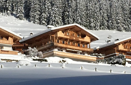 Alpbach Apartment | 280 m² Apartment ∙ 8 bedrooms ∙ 18 guests