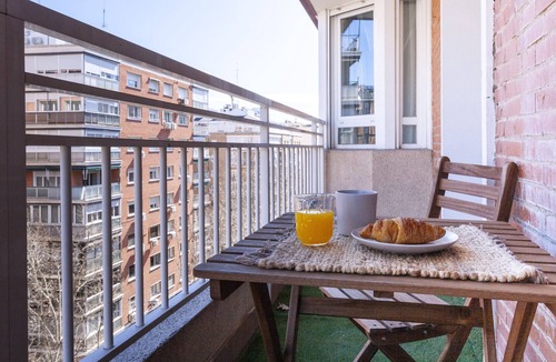 Nueva Espana Apartment | 3 bedroom apartment in La Castellana Sharing Co.