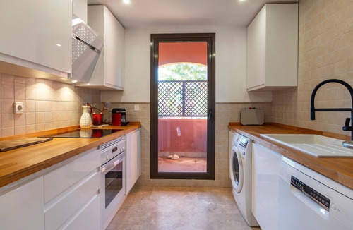 Buenas Noches House | 3 bedroom awesome home in Estepona