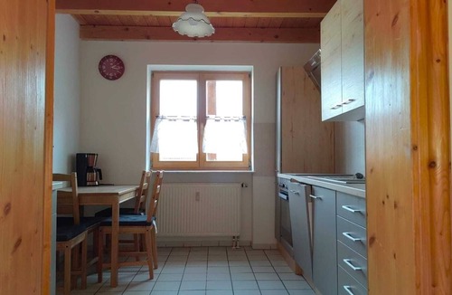 Leeder House | 3 bedroom private vacation home in denklingen