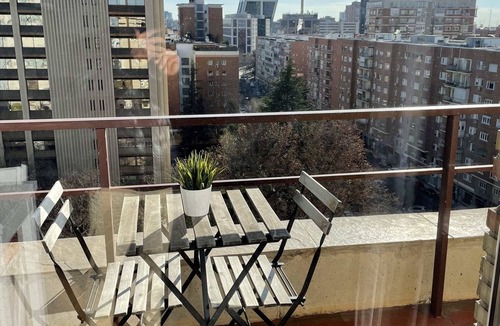 Cotos Apartment | 3 minutes from the Chamartín Station with pool!