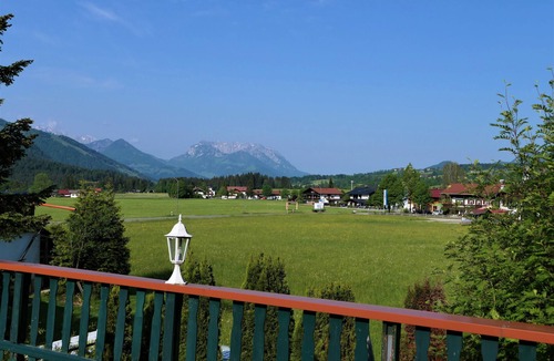 Reit im Winkl Apartment | 3-room apartment, 55m², bathroom, kitchenette, corner balcony, 1st floor (5)
