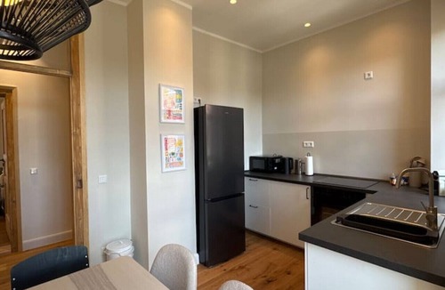 Fuerth Apartment | 3-room apartment for groups of up to 6, near the train station