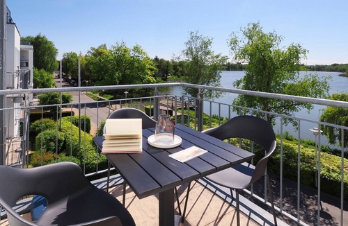 Seebad Bansin Apartment | 3-room apartment in prime beach location with two balconies and lake view