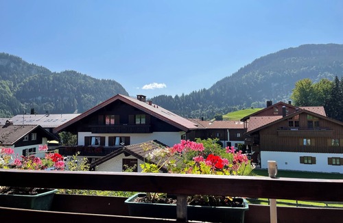 Obermaiselstein Apartment | 3-room vacation apartment Alpenrose