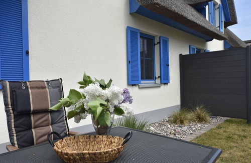 Zierow Cottage | 3-room vacation home (6 persons) Lee - Holiday homes Luv and Lee OVS 106 with sauna