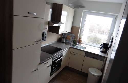 Tempelhof Apartment | 3 rooms, up to 7 persons, luxuriously furnished, "Magnolia"