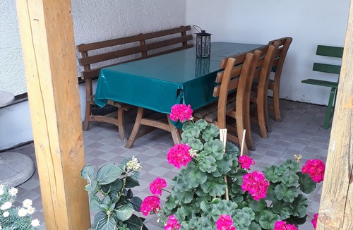 Nurn Apartment | 3 star apartment, 4 people! family friendly, quiet central location, newly renovated.