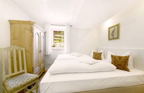 Breitbrunn a. Chiemsee Apartment | 30 m² Apartment ∙ 2 guests