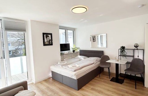 Furstenfeldbruck District Apartment | 30 m² Apartment ∙ 2 guests