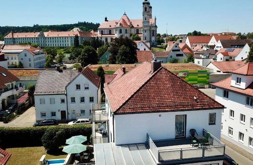 Unterallgau Bed & Breakfast | 30 m² Bed and breakfast ∙ 2 bedrooms ∙ 5 guests