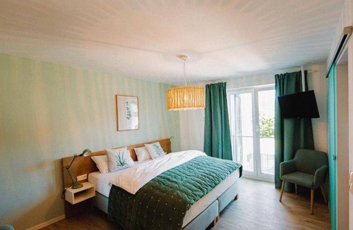 Seeon-Seebruck Hotel | 30 m² Hotel ∙ 4 guests